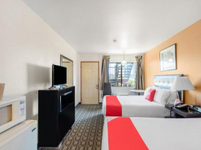 Отель Arlington Motor Inn  Арлингтон